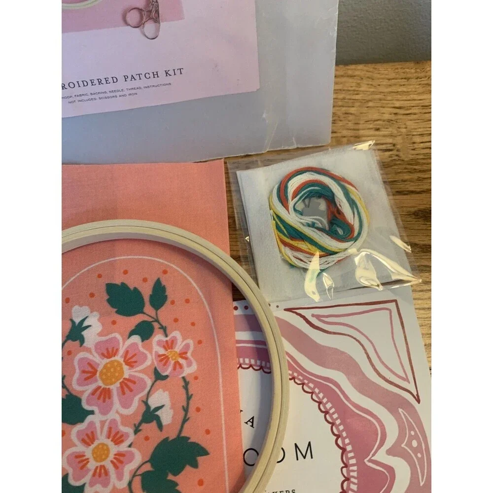 Antiquaria DIY Embroidery Kit: Roses Embroidery Patch Kit Craft Pink Floral New